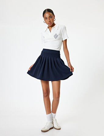 Polo Yaka Elbise Mini Pileli Kısa Kollu Kolej Nakışlı Pike Kumaş