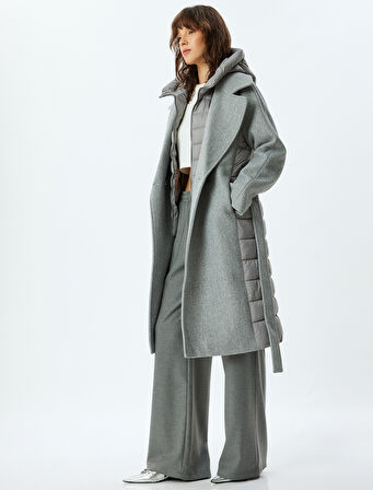 Kapüşonlu Uzun Kaban Kapitone Detaylı Kemerli Cepli 