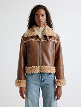 Koton X Zeynep Bastık - Suni Deri Crop Oversize Biker Ceket Yakası Peluş Detaylı