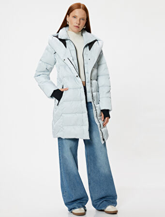 Uzun Kapitone Şişme Mont Kapüşonlu Cepli Fermuarlı