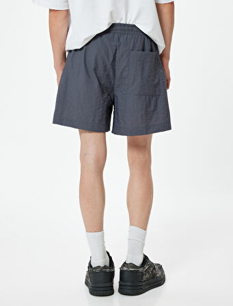 Oversize Şort Beli Bağcıklı Cep Detaylı