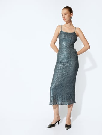 Uzun Payetli Elbise İnce Askılı Slim Fit Kare Yaka