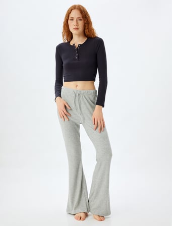 Uzun Kollu Yuvarlak Yaka Düğmeli Örme Crop Pijama Üstü