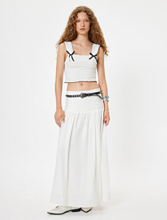 Fiyonklu Crop Üst Kalın Askılı Bürümcük Kare Yaka Slim Fit