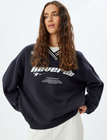 Oversize Sweatshirt V Yaka Slogan Baskılı Biyeli