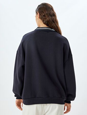 Oversize Sweatshirt V Yaka Slogan Baskılı Biyeli