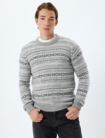 Bisiklet Yaka Desenli Triko Kazak