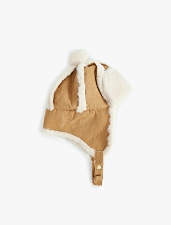 Pilot Şapka Suni Kürklü Pon Pon Detaylı Çene Bağlamalı