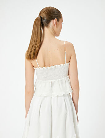 Keten Karışımlı İşlemeli Askılı Üst