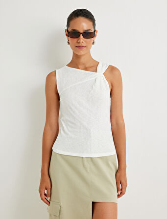 Asimetrik Yaka Üst Kolsuz Düğüm Detaylı Dokulu Slim Fit