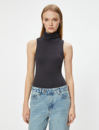 Boğazlı Atlet Kolsuz Slim Fit