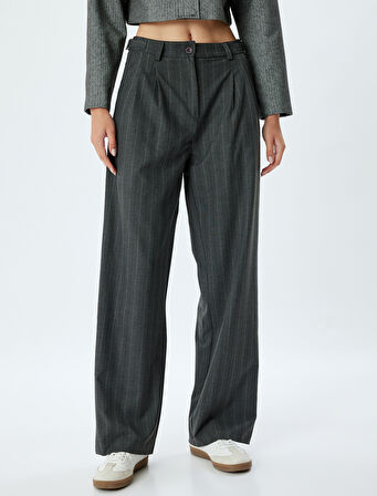 Kumaş Pantolon Düz Paça Standart Bel Düğmeli Kemer Detaylı Viskon Karışımlı