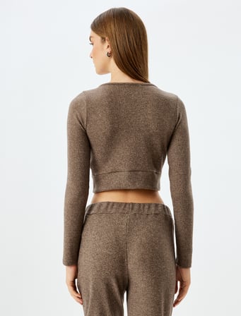 Uzun Kollu Düğmeli V Yaka  Crop Örme Pijama Üstü