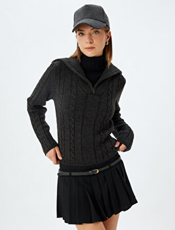 Yarım Fermuarlı Dik Yaka Kazak Saç Örgü Dokulu Uzun Kollu 