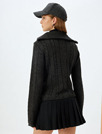 Yarım Fermuarlı Dik Yaka Kazak Saç Örgü Dokulu Uzun Kollu 