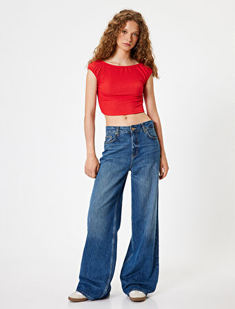 Crop Tişört Bürümcük Sırt Detaylı Kap Kol Kayık Yaka Slim Fit