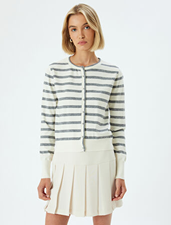 Triko Hırka Yuvarlak Yaka Uzun Kollu 