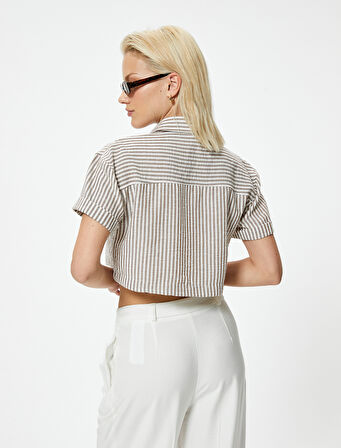 Kısa Kollu Crop Gömlek Yarım Düğme Detaylı 