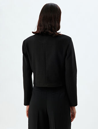 Uzun Kollu Düğmeli Slim Fit Crop Ceket