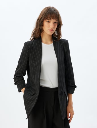 Şal Yaka Blazer Ceket 3/4 Kol Kapaklı Cep Detaylı Krep Kumaş