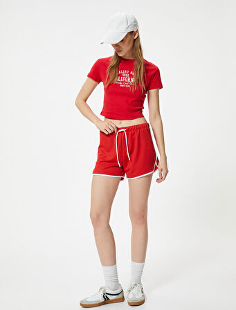 Crop Tişört Kolej Baskılı Kısa Kollu Slim Fit Bisiklet Yaka