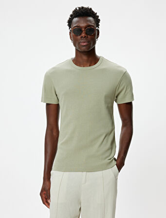 Basic Tişört Slim Fit Dokulu Kısa Kollu