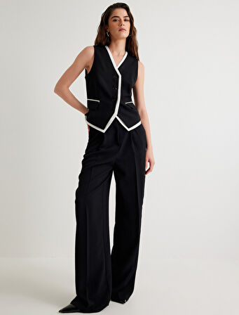 V Yaka Düğmeli Cepli Renk Kontrastlı Yelek