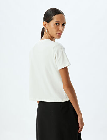 Kısa Kollu Bisiklet Yaka Pamuklu Dantel Detaylı Tişört