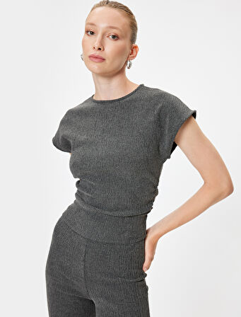 Dokulu Kap Kol Tişört Bisiklet Yaka Slim Fit