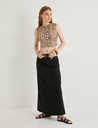 Leopar Desenli Crop Üst Kolsuz Arkası Pencere Detaylı