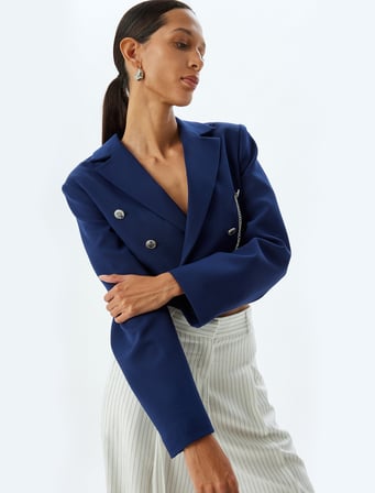 Kruvaze Crop Blazer Ceket Armürlü Zincir Detaylı Düğmeli