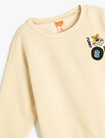 Sweatshirt Baskı Detaylı Uzun Kollu Bisiklet Yaka Şardonlu