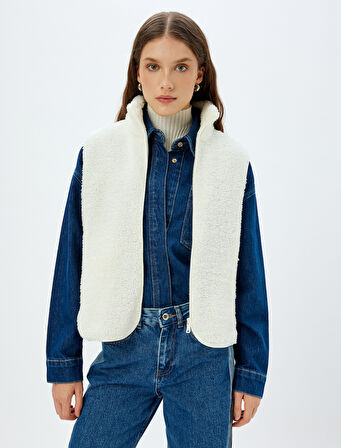 Fermuarlı Dik Yaka Cepli Peluş Yelek