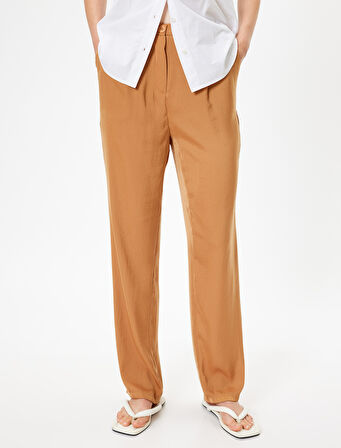 Havuç Kesim Kumaş Pantolon Aerobin Saten Cepli Pile Detaylı