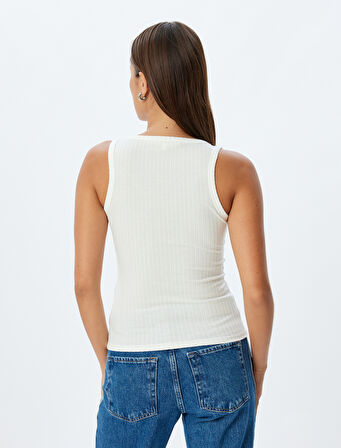 V Yaka Dokulu Çıt Çıt Düğmeli Slim Fit Atlet