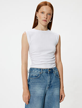 Kolsuz Tişört Drape Detaylı Yuvarlak Yaka Dokulu Slim Fit