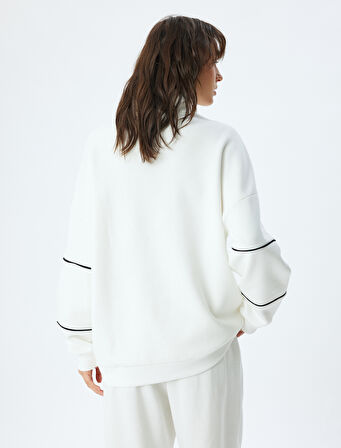Oversize Sweatshirt Yarım Fermuarlı Dik Yaka Baskılı Üç İplik Şardonlu