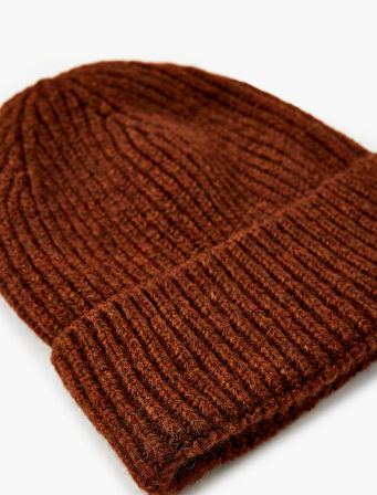 Lastikli Örgü Bere Kenarları Katlı