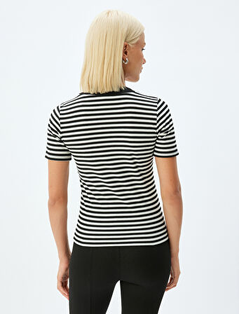 V Yaka Tişört Düğmeli Kısa Kollu Renk Kontrastlı Slim Fit