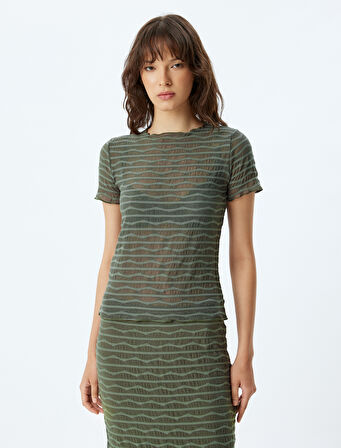 Yarı Transparan Crop Tişört Çizgili Kısa Kollu Yuvarlak Yaka 