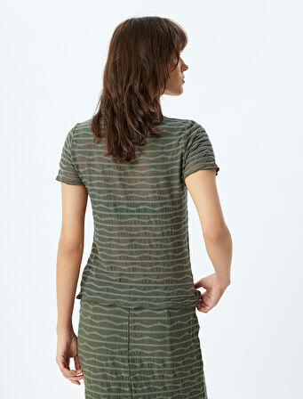 Yarı Transparan Crop Tişört Çizgili Kısa Kollu Yuvarlak Yaka 