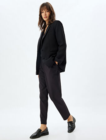 Yüksek Bel Cepli Havuç Kesim Kumaş Pantolon