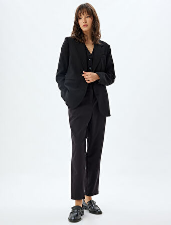 Yüksek Bel Cepli Havuç Kesim Kumaş Pantolon