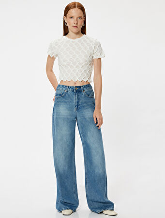 Dokulu Crop Tişört Asimetrik Kısa Kollu Yuvarlak Yaka Slim Fit 