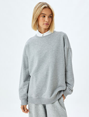 Basic Sweatshirt Rahat Kesim Bisiklet Yaka Uzun Kollu 