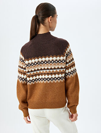 Etnik Desenli Uzun Kollu Boğazlı Kazak