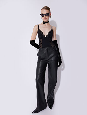 Koton X Sibil Çetinkaya - Askılı Tül Detaylı Bodysuit