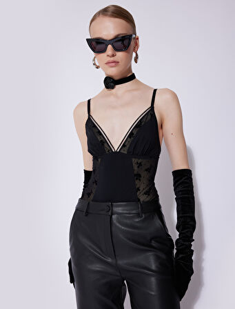 Koton X Sibil Çetinkaya - Askılı Tül Detaylı Bodysuit