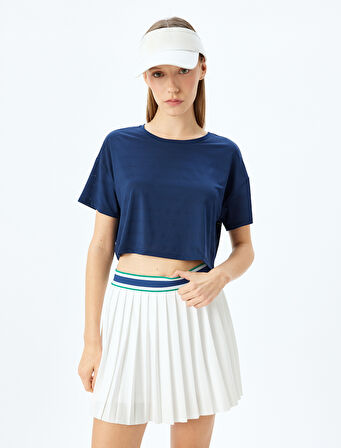 Crop Bisiklet Yaka Rahat Kesim Nefes Alan Spor Tişört