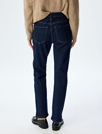 Slim Straight Fit Normal Bel Düğmeli Cepli Kot Pantolon - Slim Straight Jean